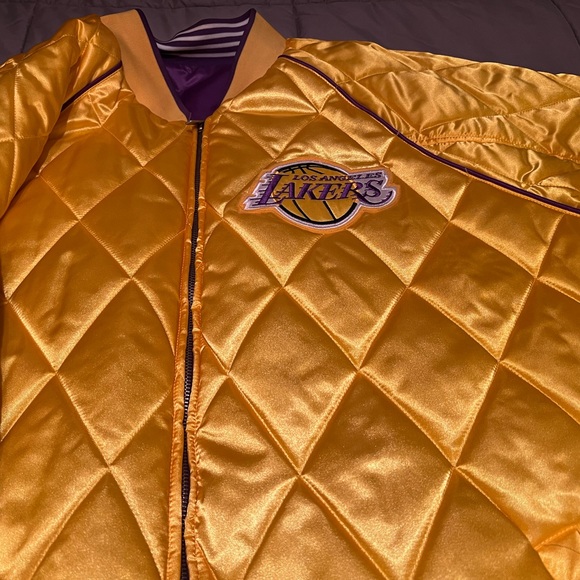 Vintage reversible, Lakers jacket - Picture 8 of 9